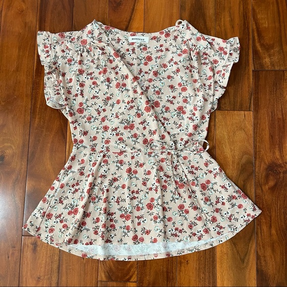 Floral top - Picture 1 of 4